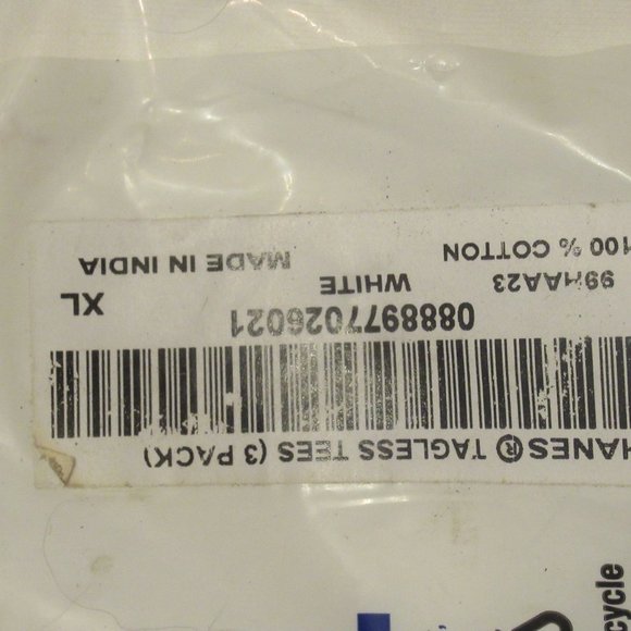 Supreme Bundle: XL Tag- less Box Logo Hanes T Shirt Pack of 3 & Gloves & Socks - Picture 3 of 5